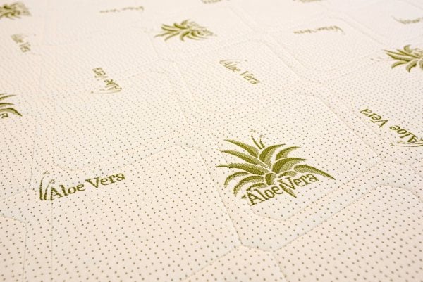 Extra Memory Foam matrac 180×200 Somnart, Memory Ultimate, poliuretán habbal, mosható és levehető Aloe Vera huzattal cipzárral, vastagsága 24 cm, kiteregetve, közepes keménységű