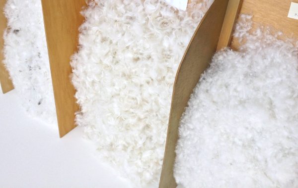 Libatoll párna töltelék, zacskó nettó 27 kg-os tömeggel